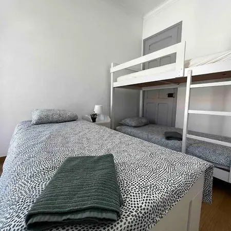 Amazing Two Bedrooms “with Lift” Apartamento