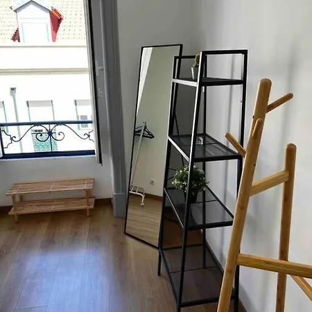 Amazing Two Bedrooms “with Lift” Apartament Lizbona