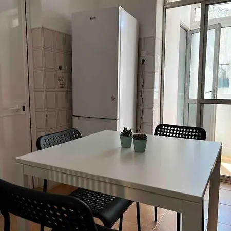 Amazing Two Bedrooms “with Lift” Apartament