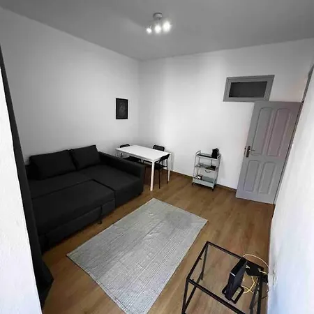 Apartamento Amazing Two Bedrooms “with Lift”
